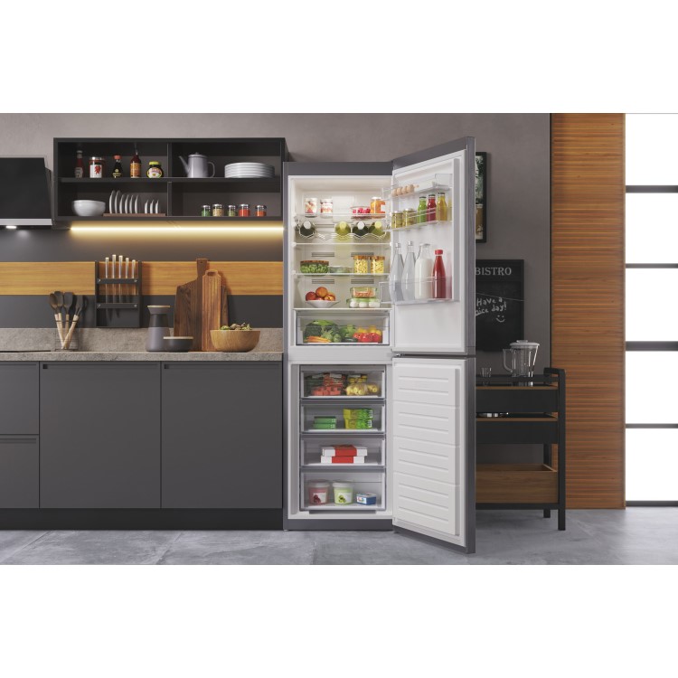 Refurbished Hotpoint HBTNF60182XUK Freestanding 322 Litre 50/50 Frost Free Fridge Freezer Inox