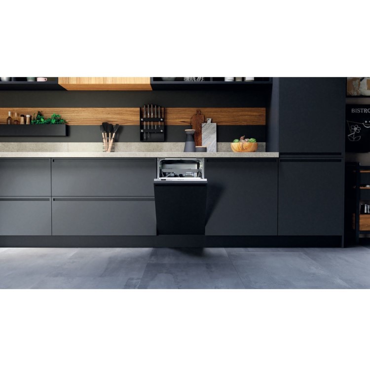 Hotpoint Integrated Slimline Dishwasher