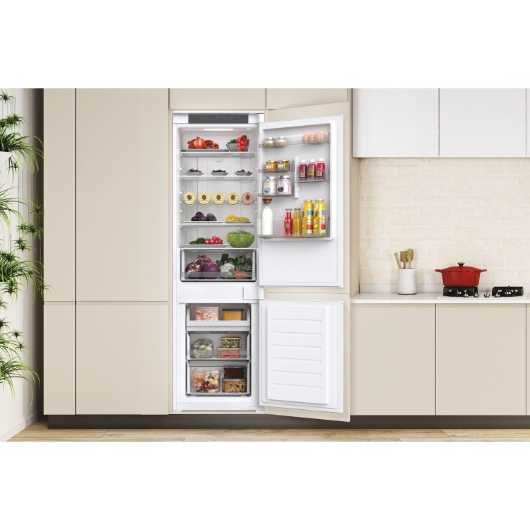 Hoover 248 Litre 70/30 Integrated Fridge Freezer