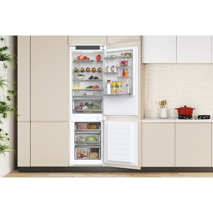 Hoover 248 Litre 70/30 Integrated Fridge Freezer