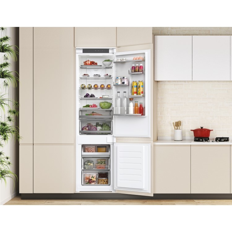 Refurbished Hoover HOBT5519EWK-1 Integrated 281 Litre 70/30 Frost Free Fridge Freezer White