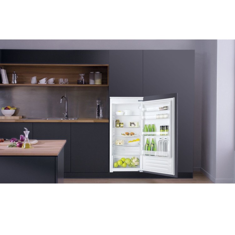 Hotpoint 209 Litre In-column Integrated Larder Fridge