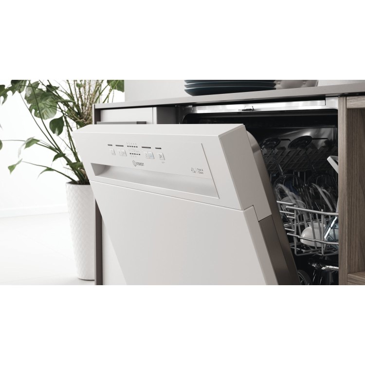 Indesit Semi Integrated Dishwasher - White