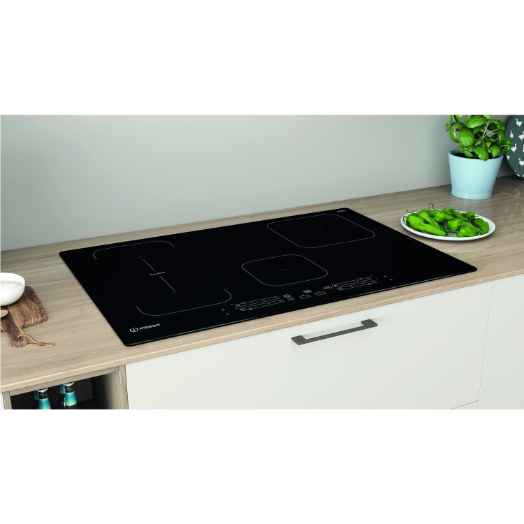 Indesit 77cm 4 Zone Induction Hob with Dualzone