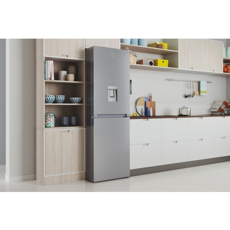 Indesit 322 Litre 50/50 Freestanding Fridge Freezer - Silver