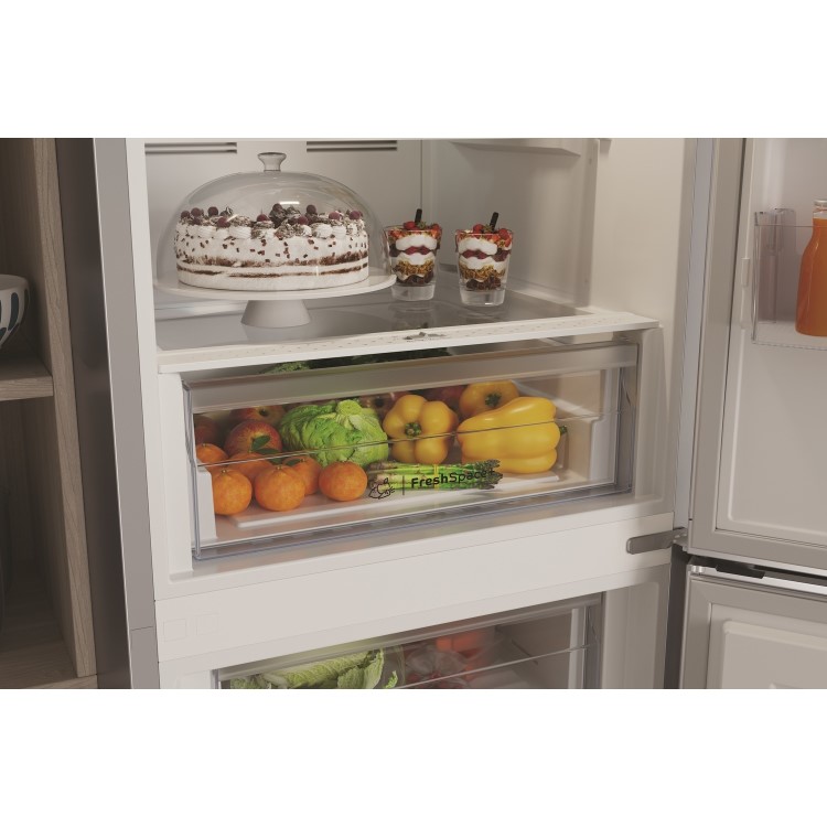 Indesit 322 Litre 50/50 Freestanding Fridge Freezer - Silver