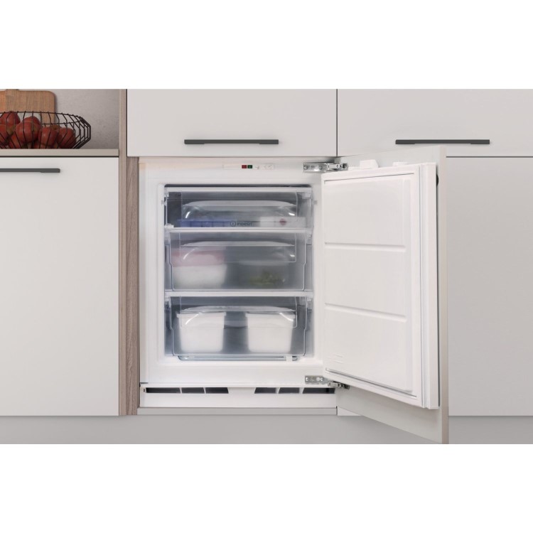 Indesit 91 Litre Integrated Under Counter Freezer 