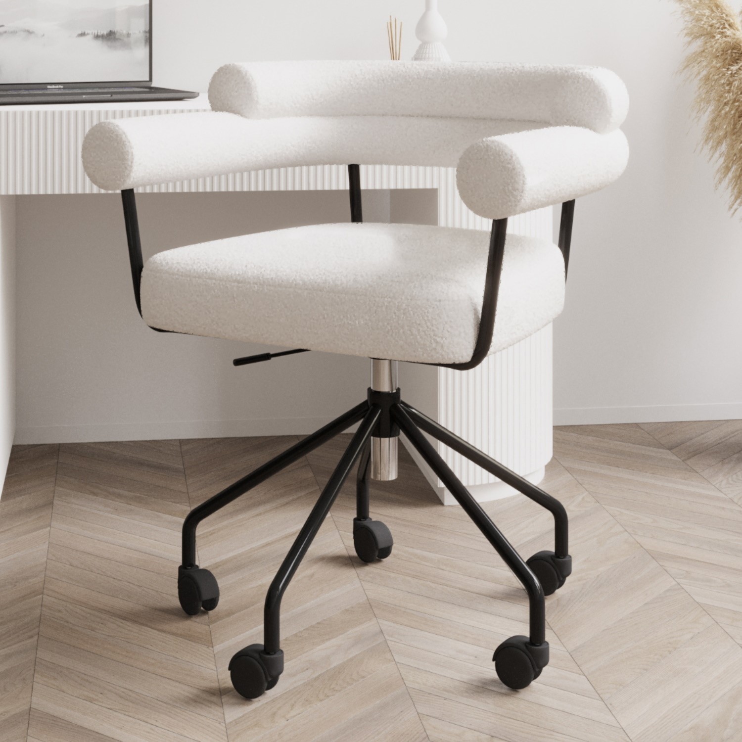 Cream office discount chair with arms