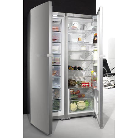 Miele K14820SDedclst 60cm Freestanding Fridge CleanSteel Door