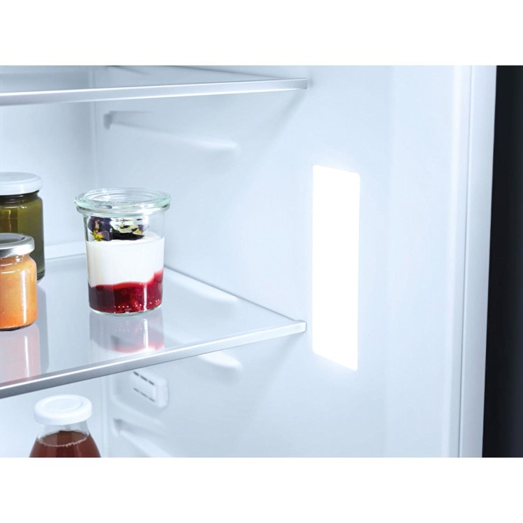 Miele K7000 260 Litre 60/40 Integrated Fridge Freezer