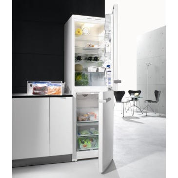 Miele KFN12924SD-1 60cm Wide White Freestanding Fridge Freezer