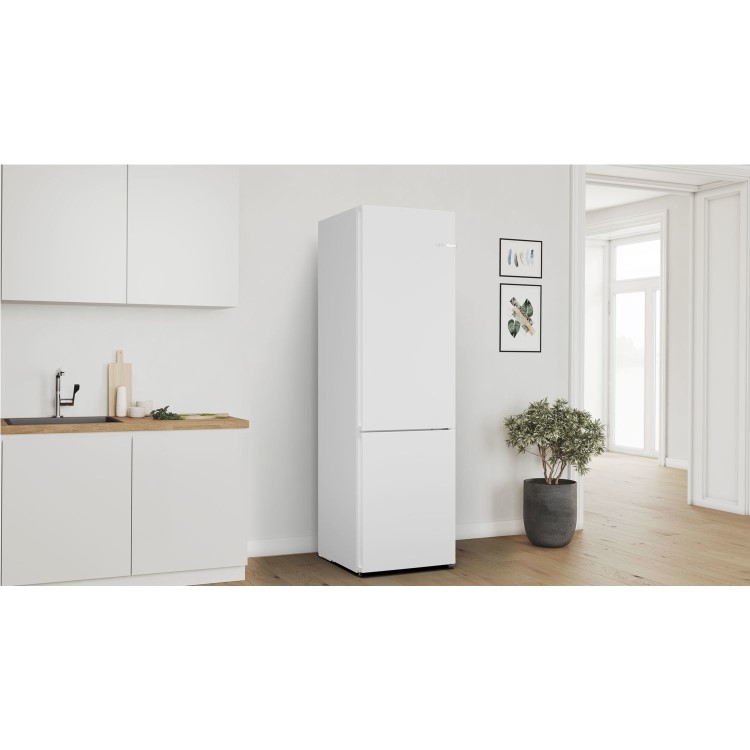 Refurbished Bosch Serie 4 KGN392WDFG Freestanding 363 Litre 70/30 Fridge Freezer White