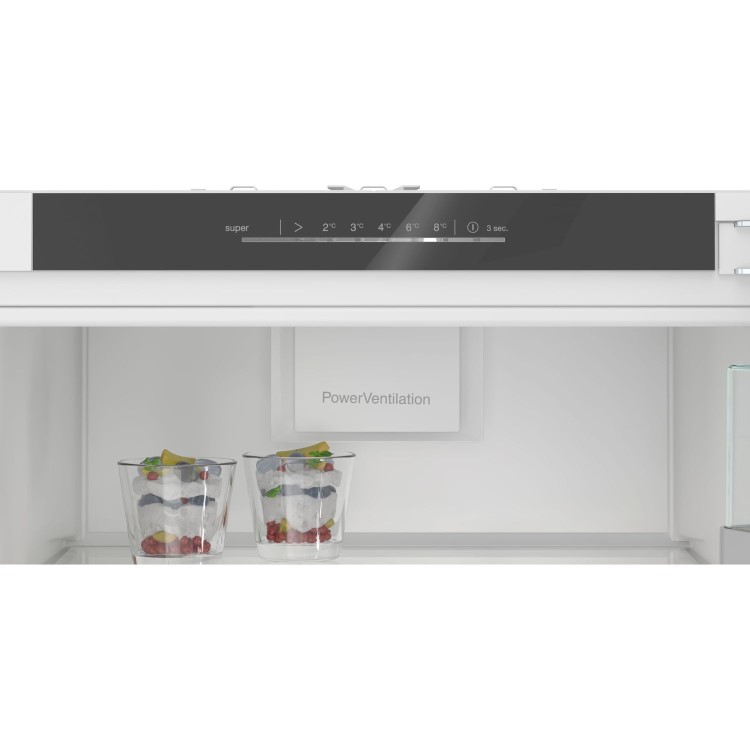 Siemens iQ500 310 Litre Integrated In-column Fridge