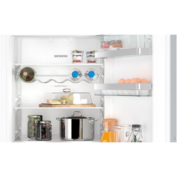 Siemens iQ500 260 Litre 70/30 Integrated Fridge Freezer - White