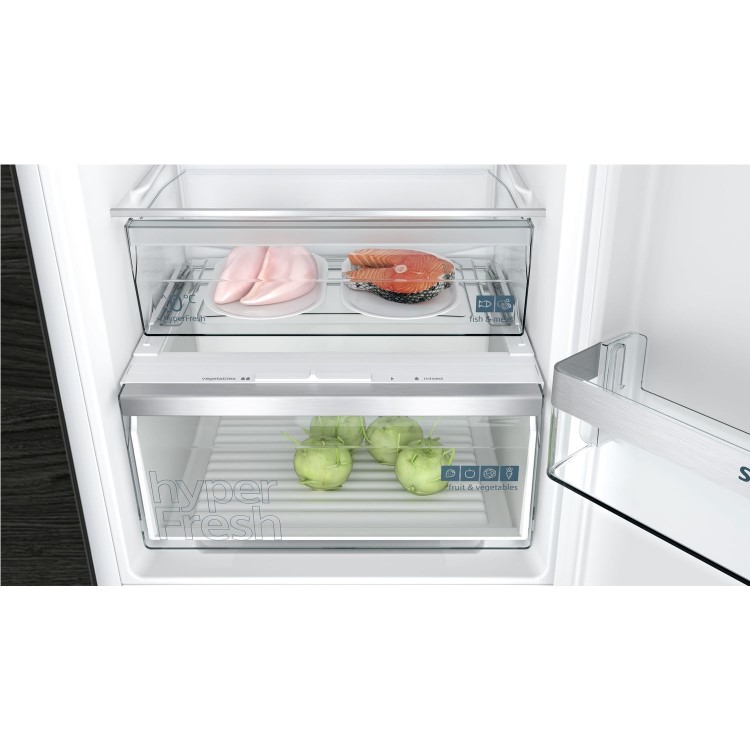 Refurbished Siemens IQ300 KI86NHFE0 Integrated 260 Litre 60/40 Frost Free Fridge Freezer White