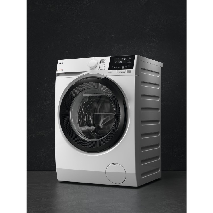 AEG 7000 Series ProSteam&reg; 8kg 1400rpm Washing Machine - White