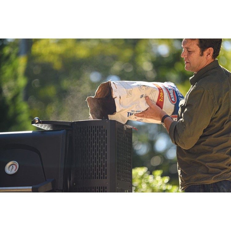 Masterbuilt Gravity Series 560 - Digital Charcoal BBQ Grill & Smoker