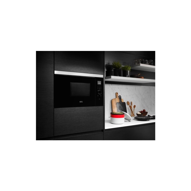 AEG 8000 Series Built-In Microwave with Grill - Black