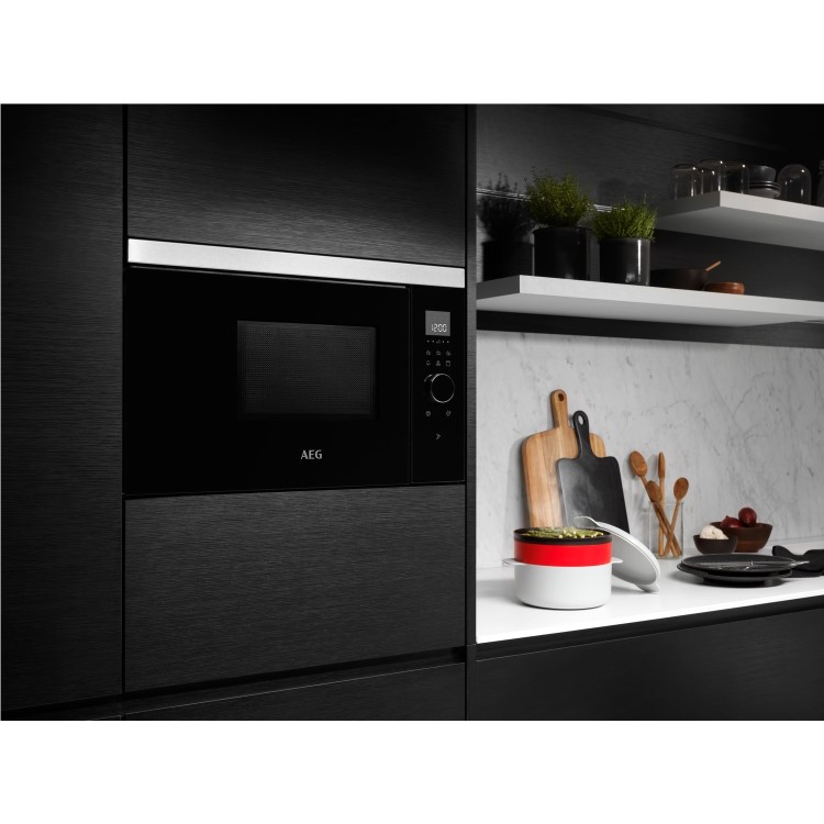 AEG 8000 Series Built-In Microwave - Black