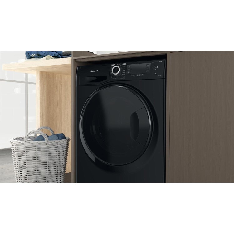 Refurbished Hotpoint NDD8636BDAUK Freestanding 8/6KG 1400 Spin Washer Dryer Black