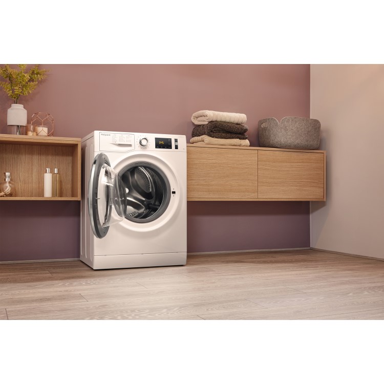 Refurbished Hotpoint NM11946WCA Ultra Efficient Freestanding 9KG 1400 Spin Washing Machine White