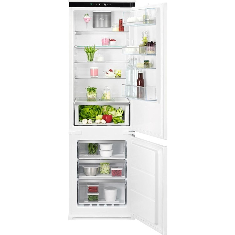 AEG 7000 Series 256 Litre 70/30 Integrated Fridge Freezer