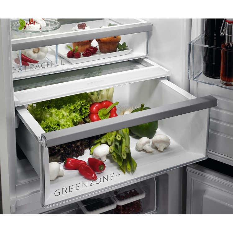 AEG 8000 Series 269 Litre 70/30 Integrated Fridge Freezer