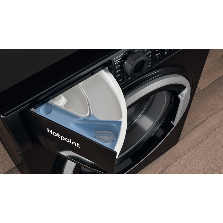 Refurbished Hotpoint NSWM1045CBSUKN Freestanding 10KG 1400 Spin Washing Machine Black