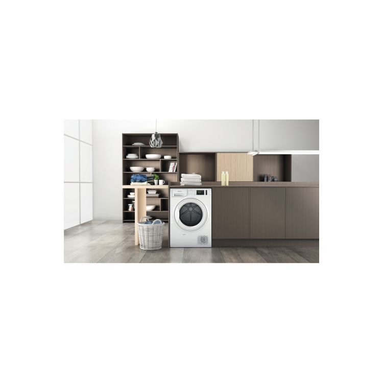 Hotpoint Crease Care 8kg Heat Pump Tumble Dryer - White