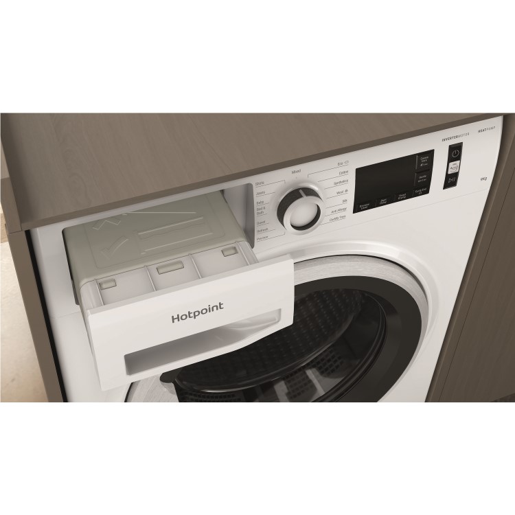 Hotpoint ActiveCare 9kg Heat Pump Tumble Dyer - White