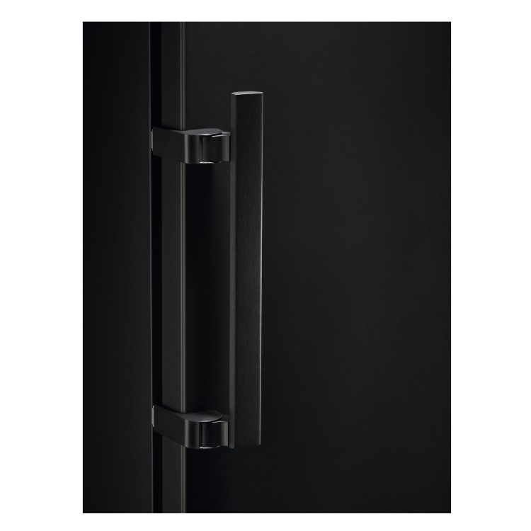 AEG 7000 Series 390 Litre Freestanding Fridge - Black