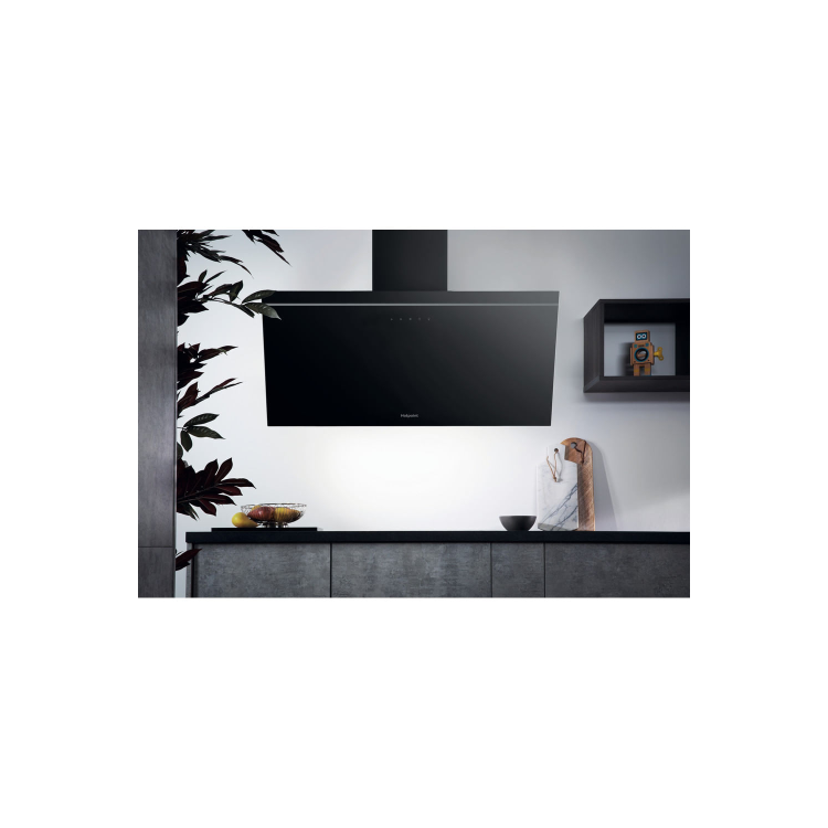 Hotpoint 80cm Angled Chimney Cooker Hood - Black