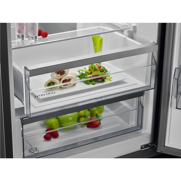 AEG 324 Litre 60/40 Freestanding Fridge Freezer - Silver