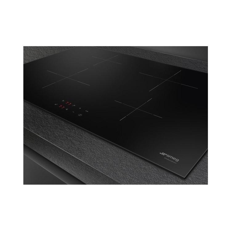 Refurbished Smeg SI2741D 75cm Induction Hob Black