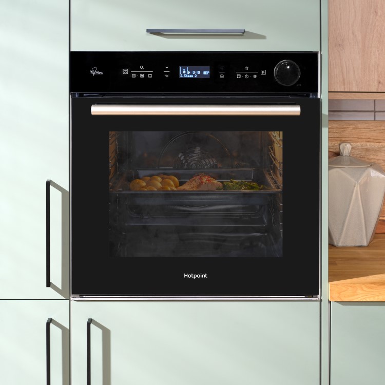 Hotpoint Class 4 Air Fry Electric Single Oven with Active Steam - Black