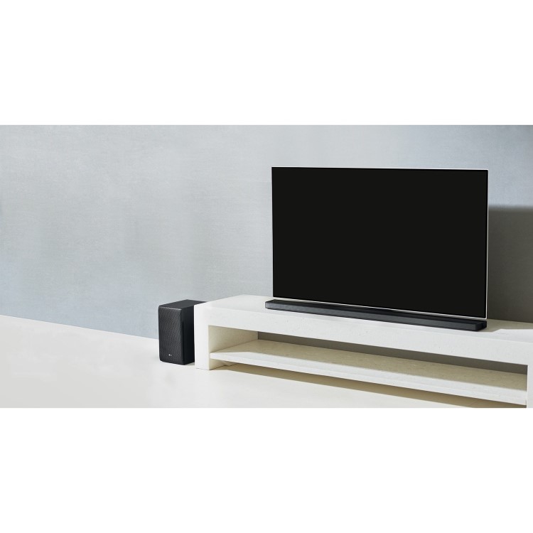 LG SJ8 300W 4.1 Bluetooth Soundbar with Wireless Subwoofer