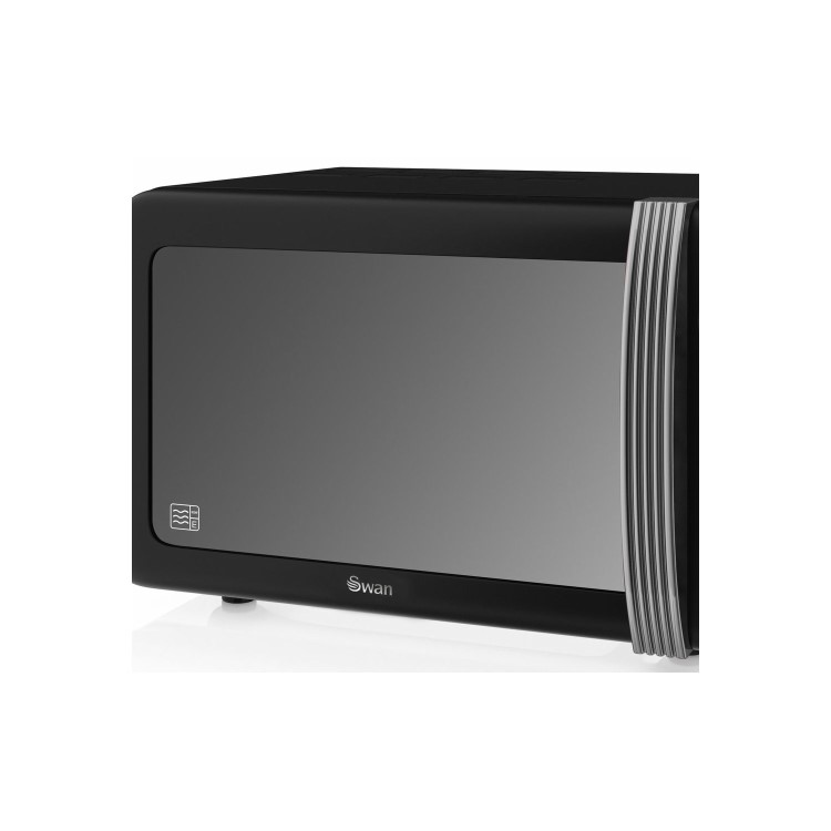 Swan Retro SM22070BN 25L 900W Freestanding Microwave - Black