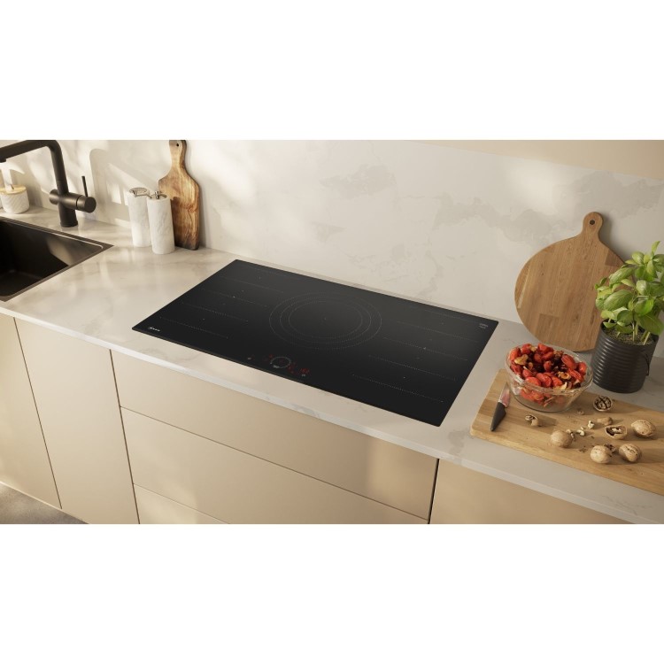 Neff N70 Series 90cm 5 Zone Induction Hob - Black