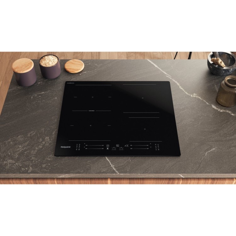 Hotpoint CleanProtect 59cm 4 Zone Induction Hob with Flexi Space