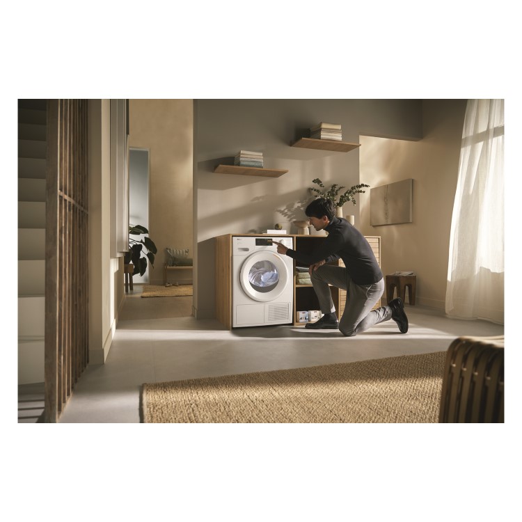 Miele T1 Selection 8kg Heat Pump Tumble Dryer - White