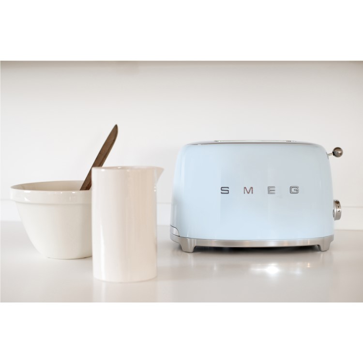 Smeg TSF01PBUK Pastel Blue Retro Style 2 Slice Toaster