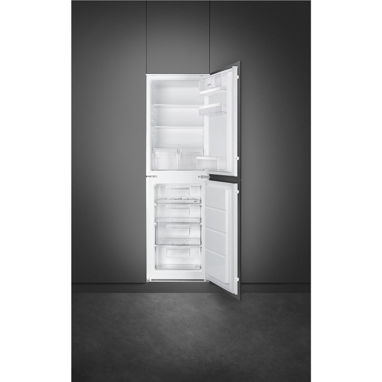 Smeg UKC3170P1 54cm Wide 50-50 Integrated Upright In-Column Fridge Freezer