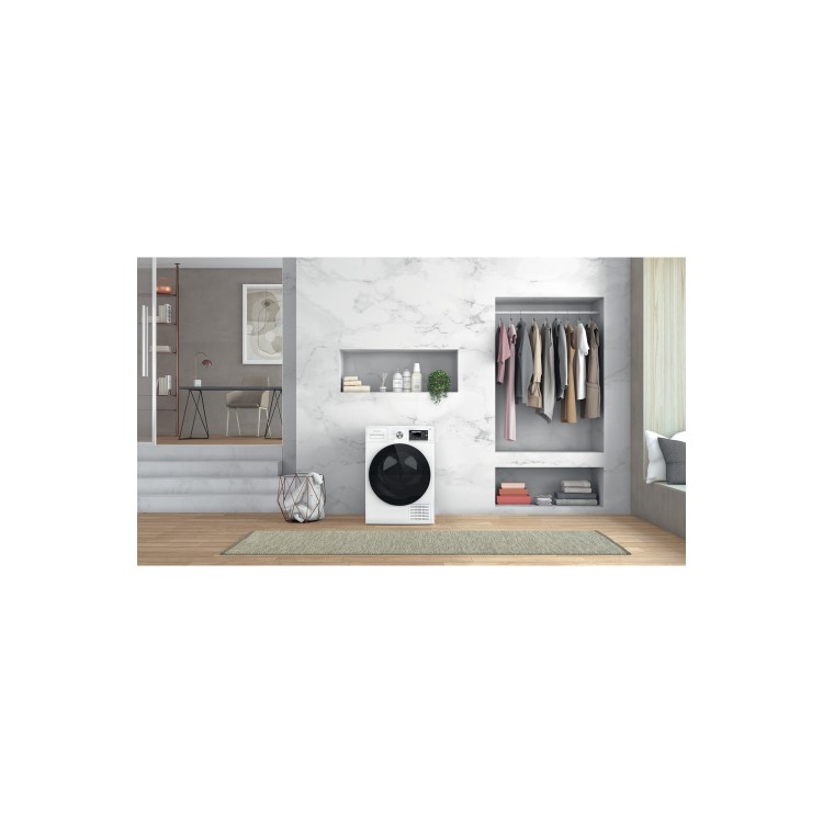 Whirlpool 6th Sense 9kg Heat Pump Tumble Dryer - White