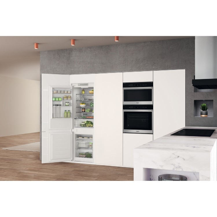 Whirlpool 250 Litre 70/30 Integrated Fridge Freezer