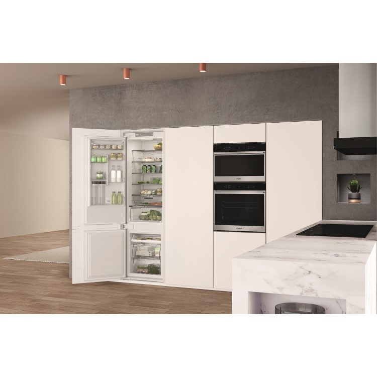 Whirlpool 280 Litre 70/30 Integrated Fridge Freezer - White