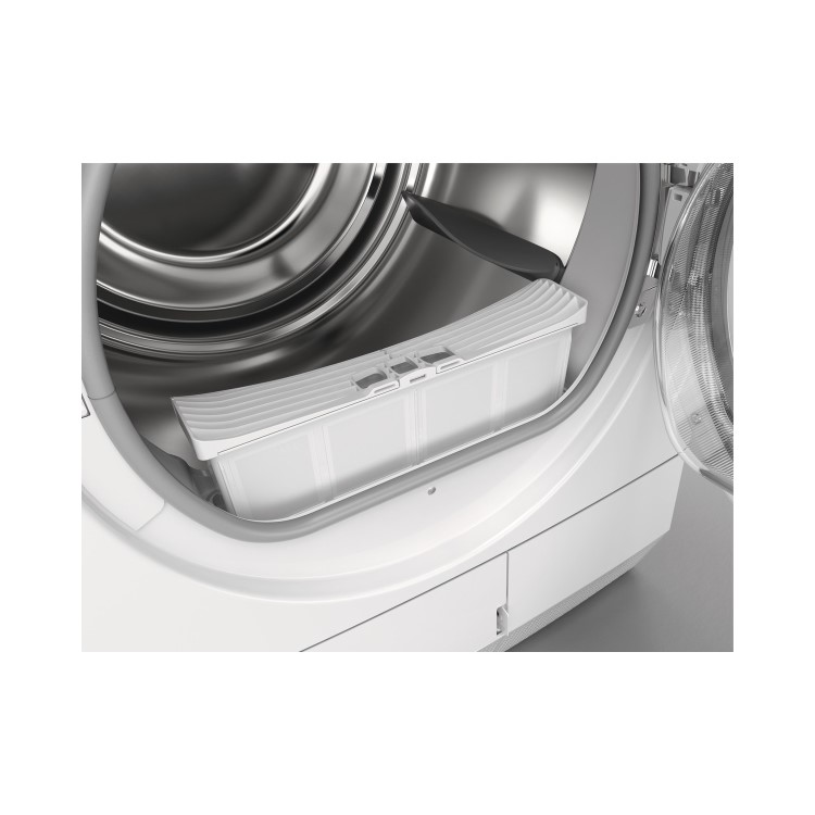 Zanussi AutoAdjust 7kg Condenser Tumble Dryer - White