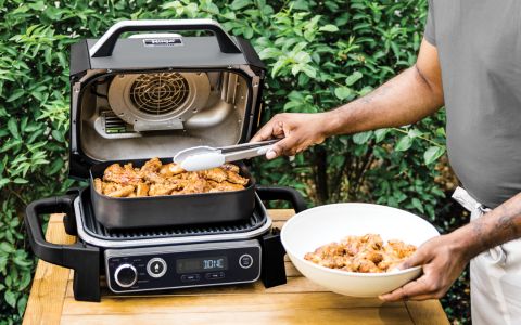 OUTDOOR AIRFRYER