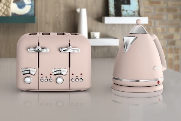 Delonghi KBX3016.PK Argento Flora 1.7L Kettle Pink Appliances